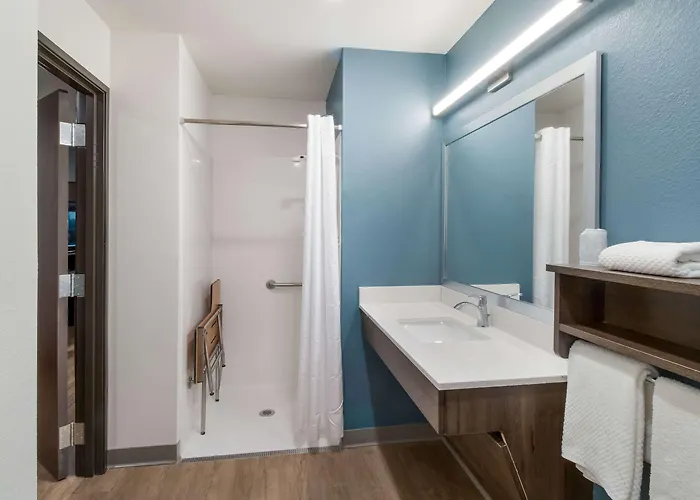 Woodspring Chandler 2*